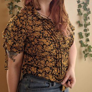 Unique Vintage yellow/navy sflorhort sleeve blouse